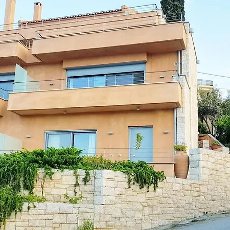 Seafront Family #b Kiveri